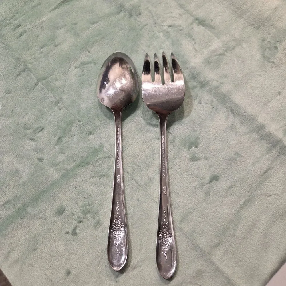Vintage Wm Rogers Extra Plate Serving Spoon & Serving Fork Triumph Pattern 1941